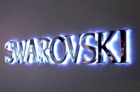 Chữ nổi inox - Thu hút ánh nhìn, tăng hiệu quả kinh doanh