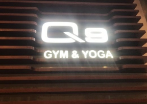 Bảng hiệu hộp đèn: Gym & Yoga