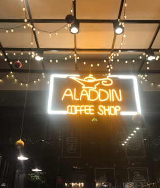 Bảng hiệu đèn led Hoàng Long Adv - Đưa thương hiệu của bạn trở nên chuyên nghiệp hơn